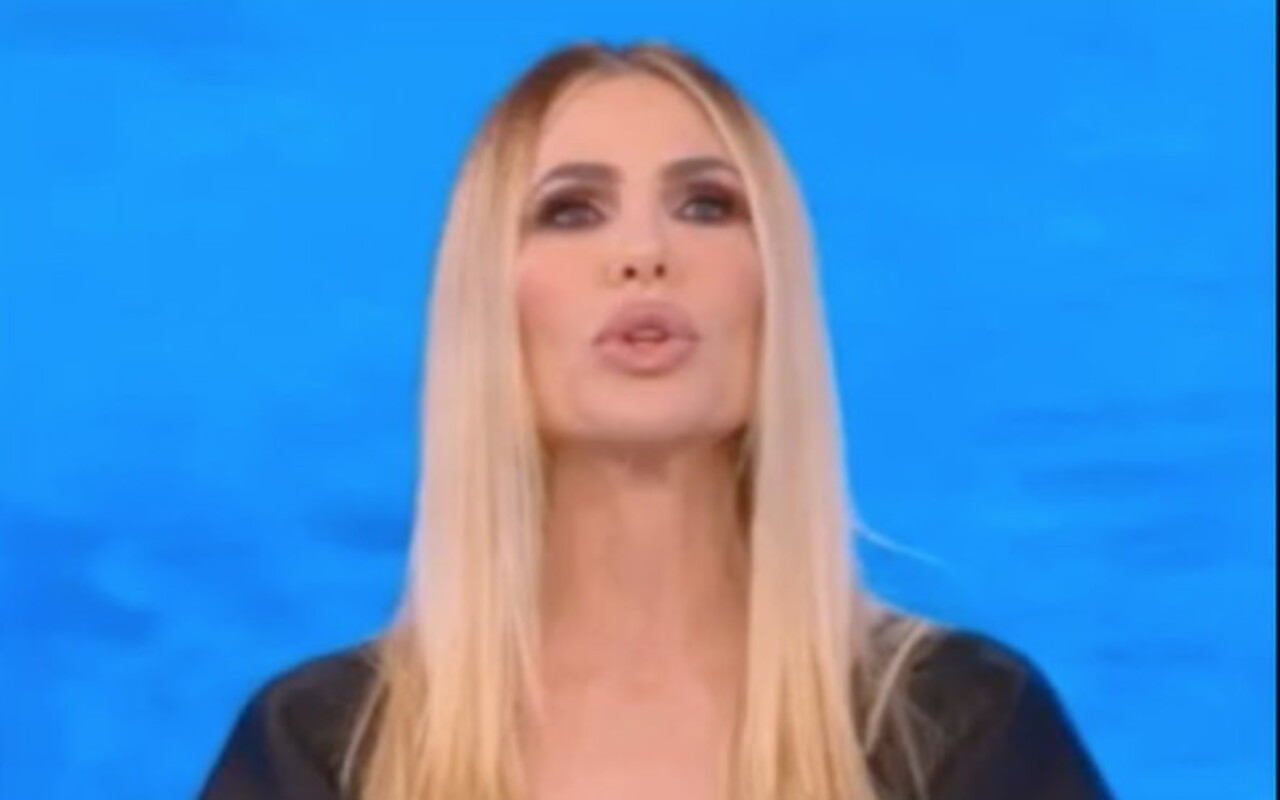 Ilary Blasi Isola dei famosi gaffe