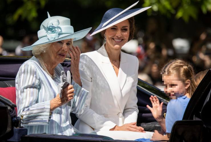 Charlotte, Kate e Camilla