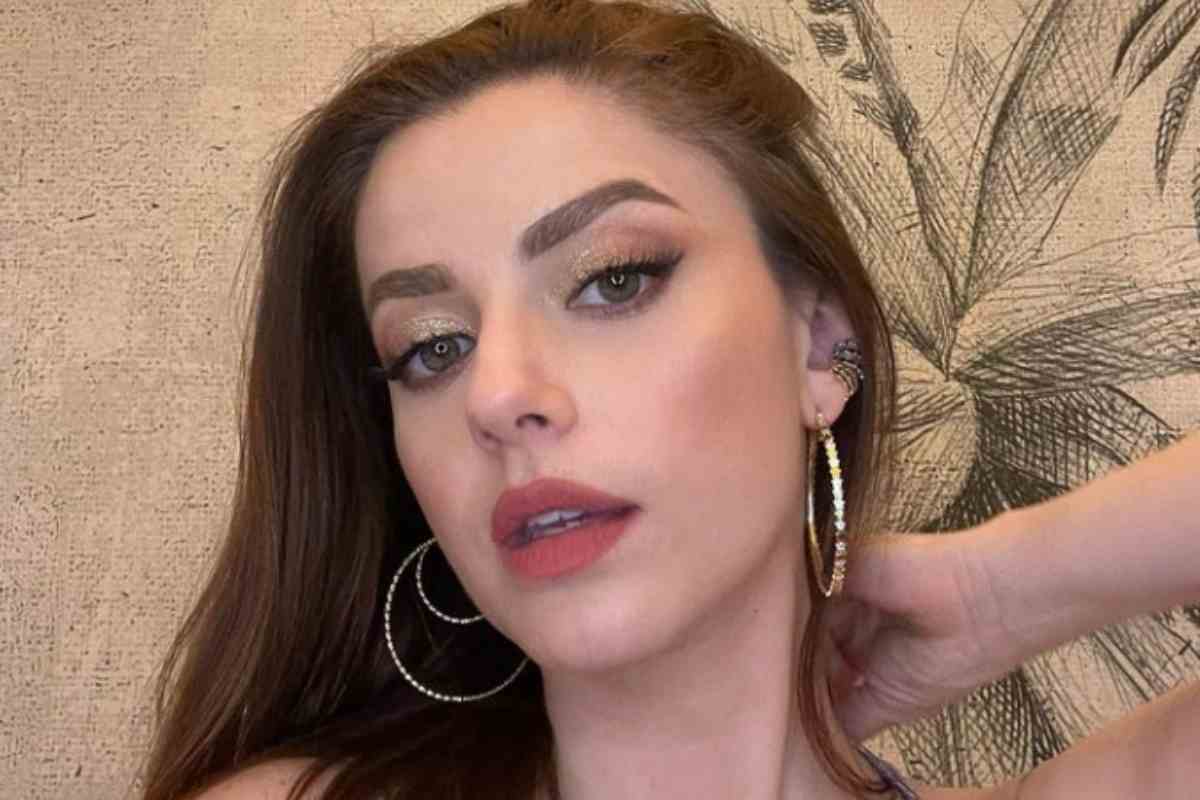 Annalisa Scarrone sorprende tutti