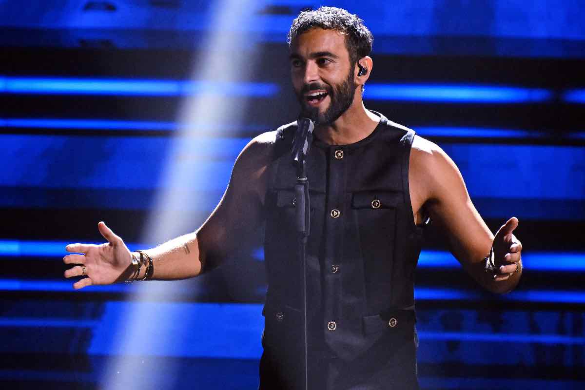 Marco Mengoni outfit