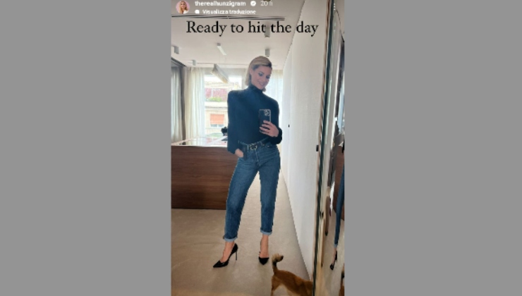 Michelle Hunziker nuovo outfit in denim