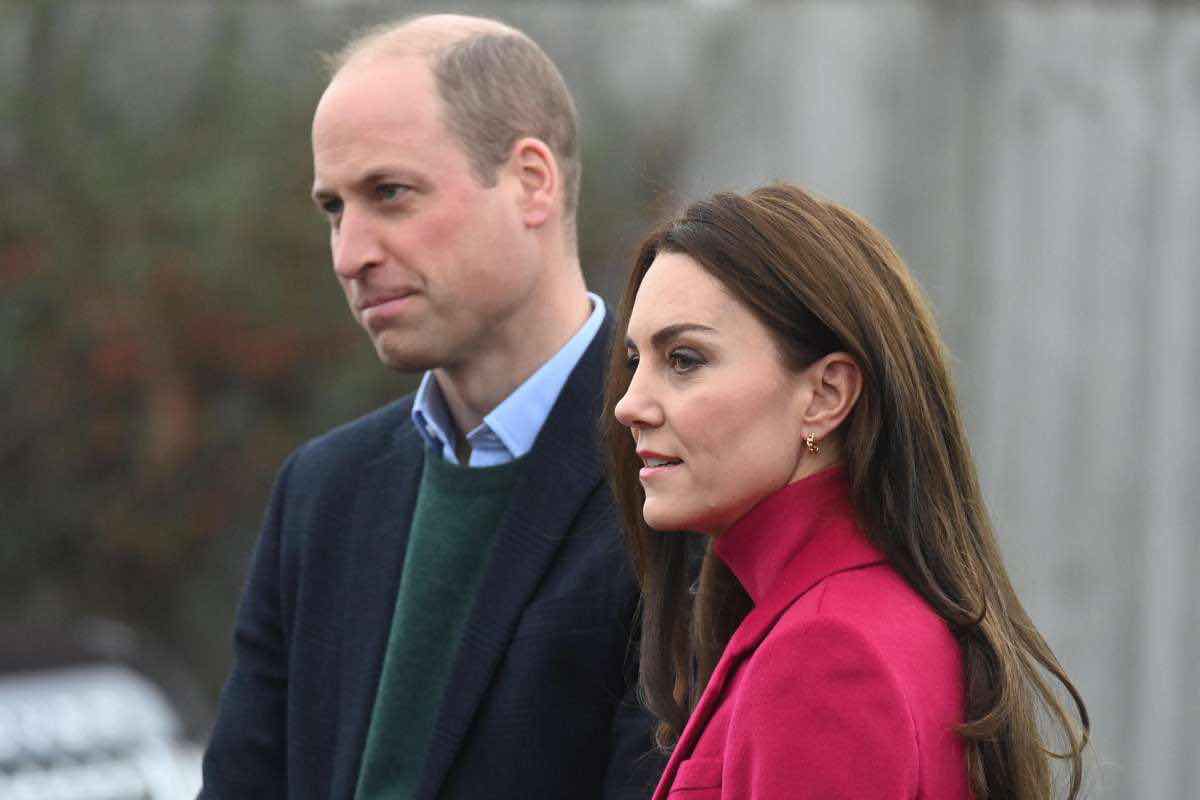 Kate Middleton omaggio regina