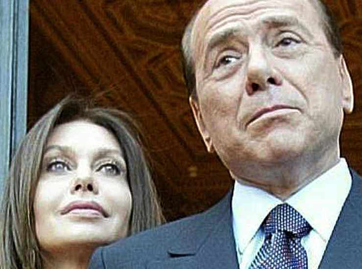 Rassegna, Lario e Berlusconi