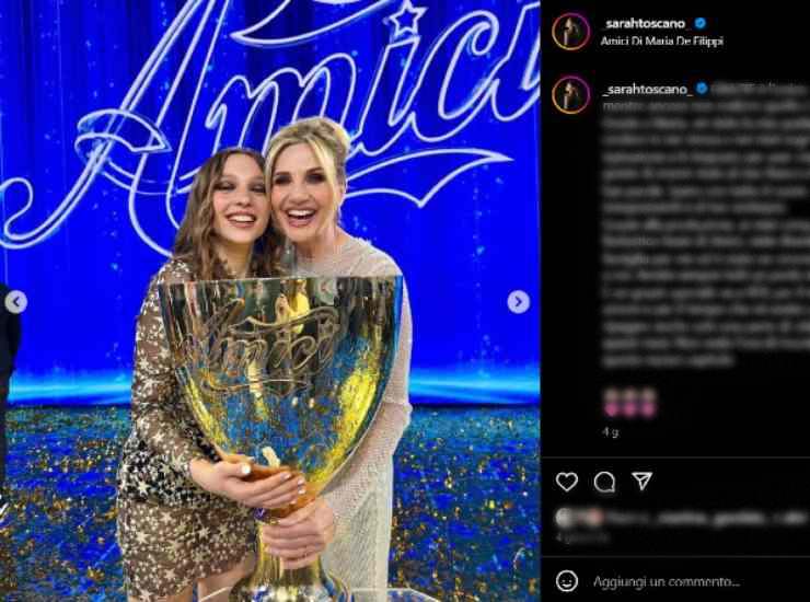 Amici, Sarah Toscano e Lorella Cuccarini