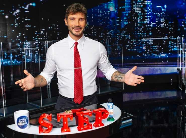Stefano De Martino contratto Rai