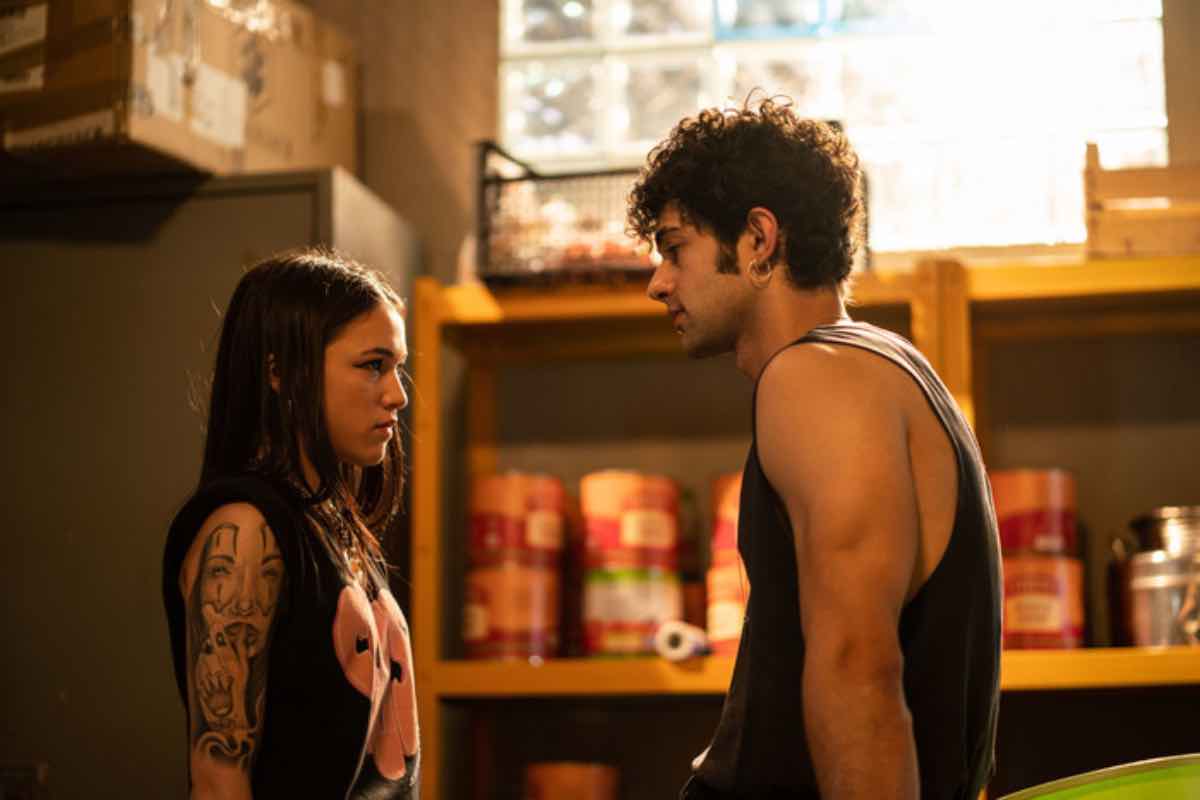 Rosa Carmine Mare Fuori