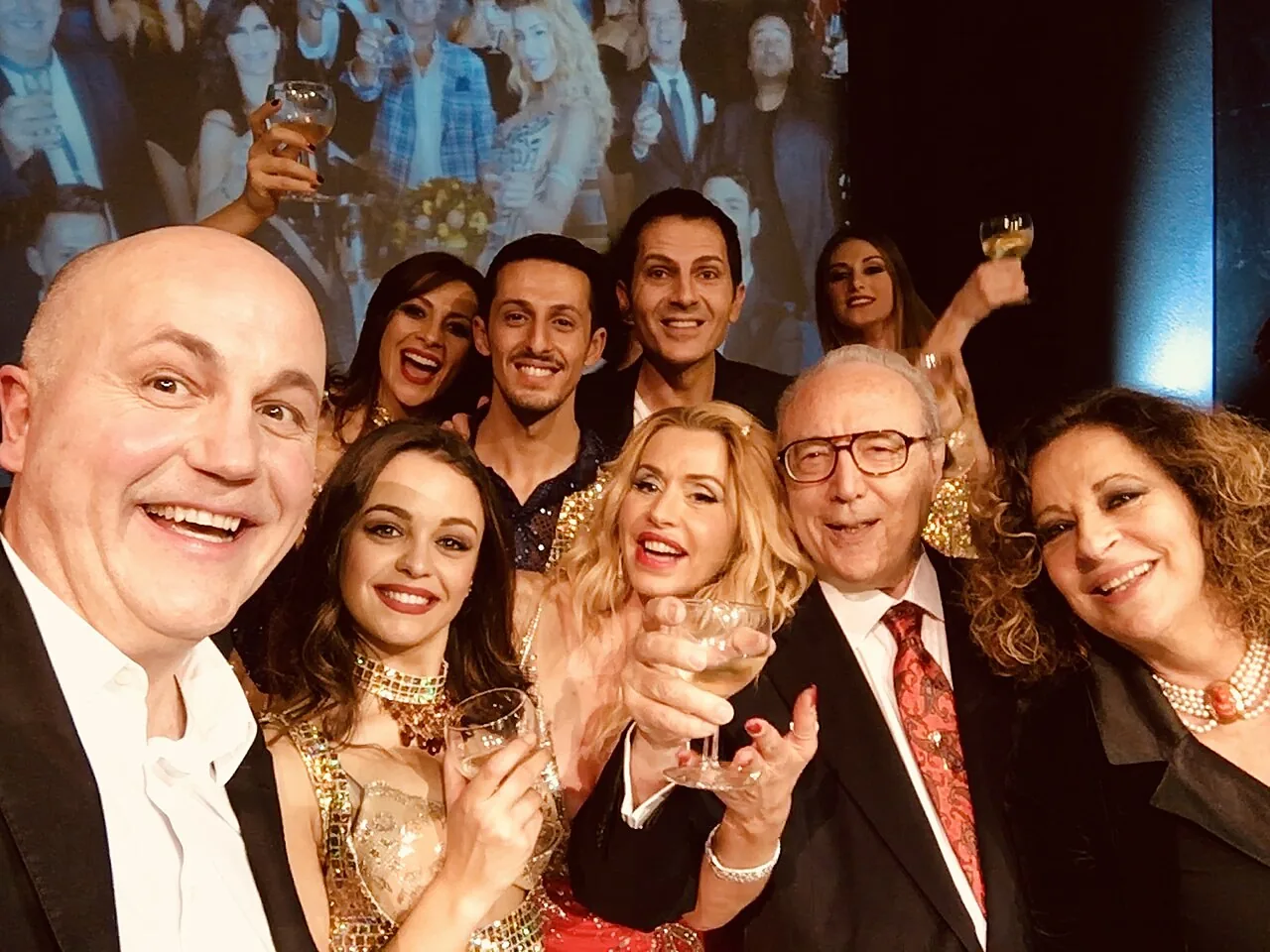 Valeria Marini al GF Vip: sbrocca contro i giovani e rivela il legame con Giorgia (2)