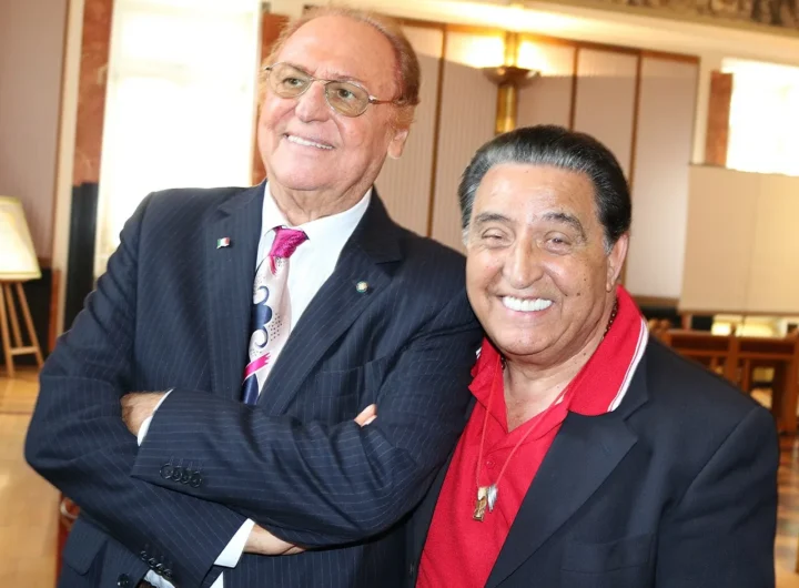 Renzo Arbore apre Casa-Museo a Foggia: collezioni, ricordi e l'eredità dell'Orchestra Italiana